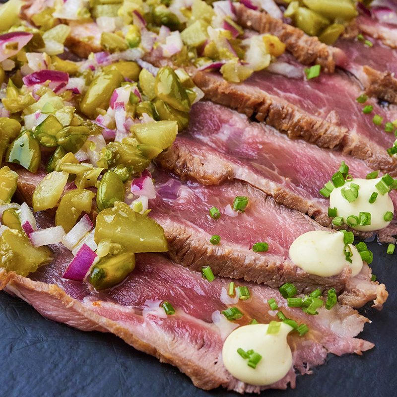 STEAK_TARTAR_DE_SOLOMILLO_DE_VACA_CON_PATATAS_CHIPS_